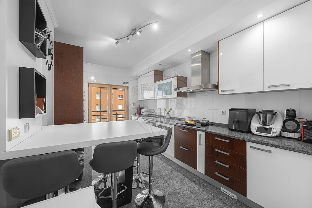 Apartamento T3 para Venda em Odivelas Foto 14