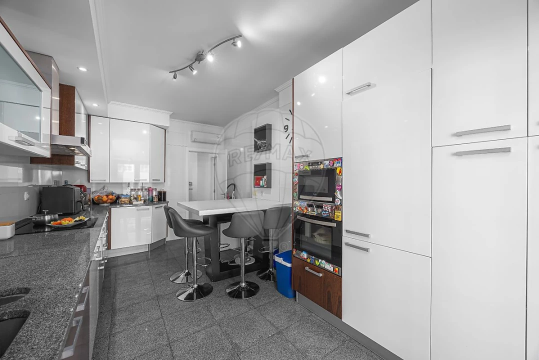 Apartamento T3 para Venda em Odivelas Foto 15