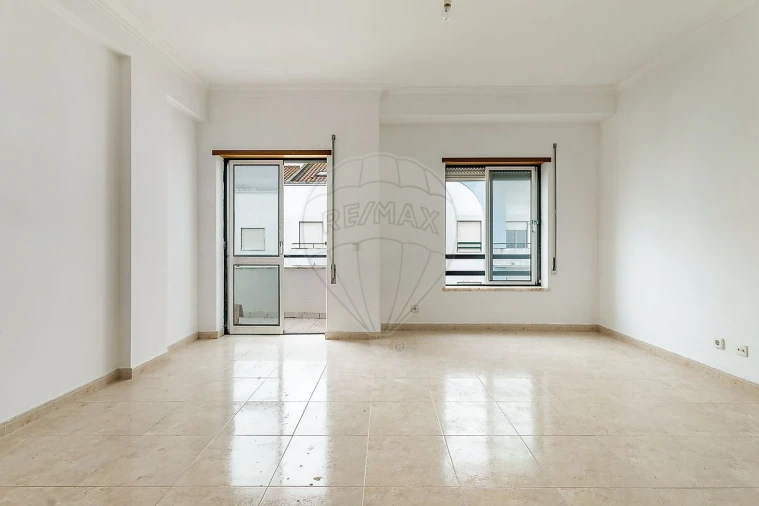 Apartamento T4 para Venda em Samouco Foto 5