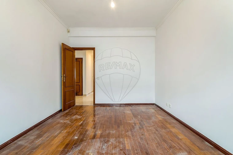Apartamento T4 para Venda em Samouco Foto 14