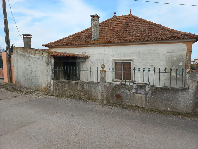 Moradia T1 para Venda em Carnota Foto 3