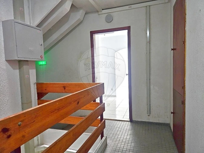 Apartamento T2 para Venda em Corroios Foto 12