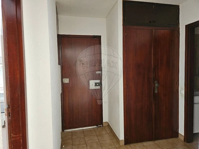 Apartamento T2 para Venda em Corroios Foto 5