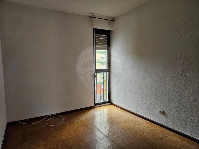 Apartamento T2 para Venda em Corroios Foto 8