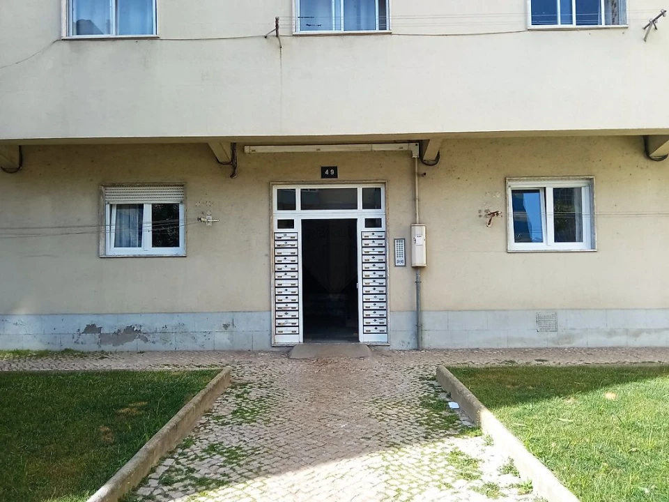 Apartamento T2 para Venda em Amora Foto 2