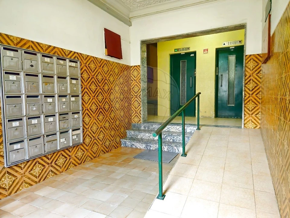 Apartamento T2 para Venda em Amora Foto 19