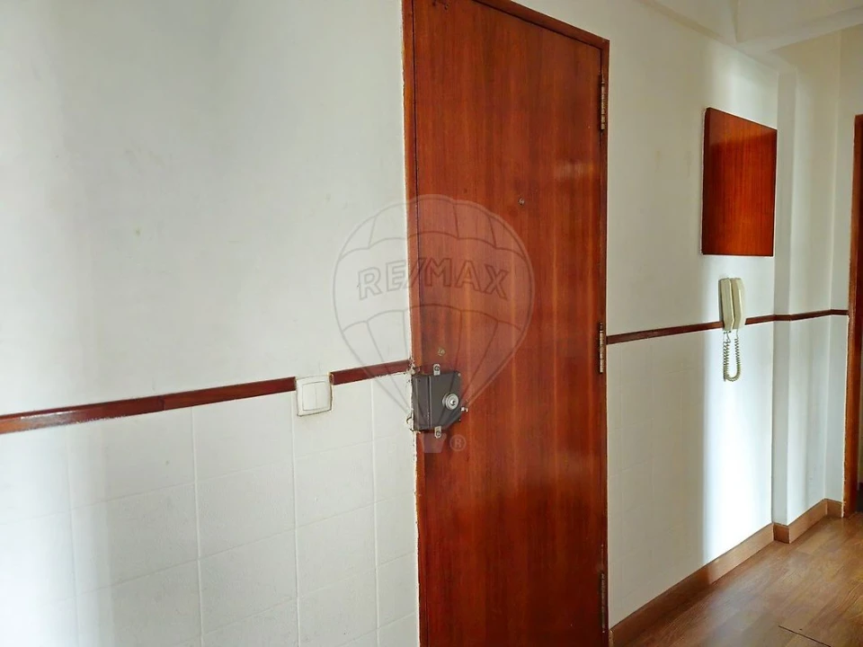 Apartamento T2 para Venda em Amora Foto 8