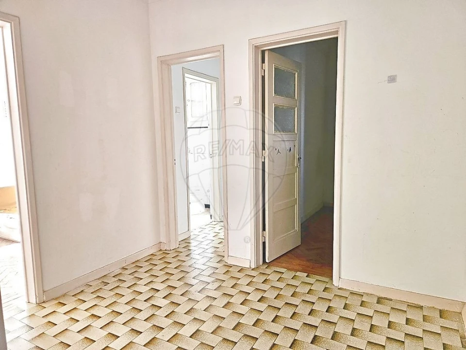 Apartamento T3 para Venda em Barreiro e Lavradio Foto 1