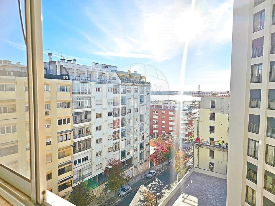 Apartamento T3 para Venda em Barreiro e Lavradio Foto 8