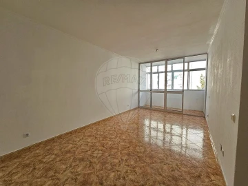 Apartamento T2 para Venda em Corroios