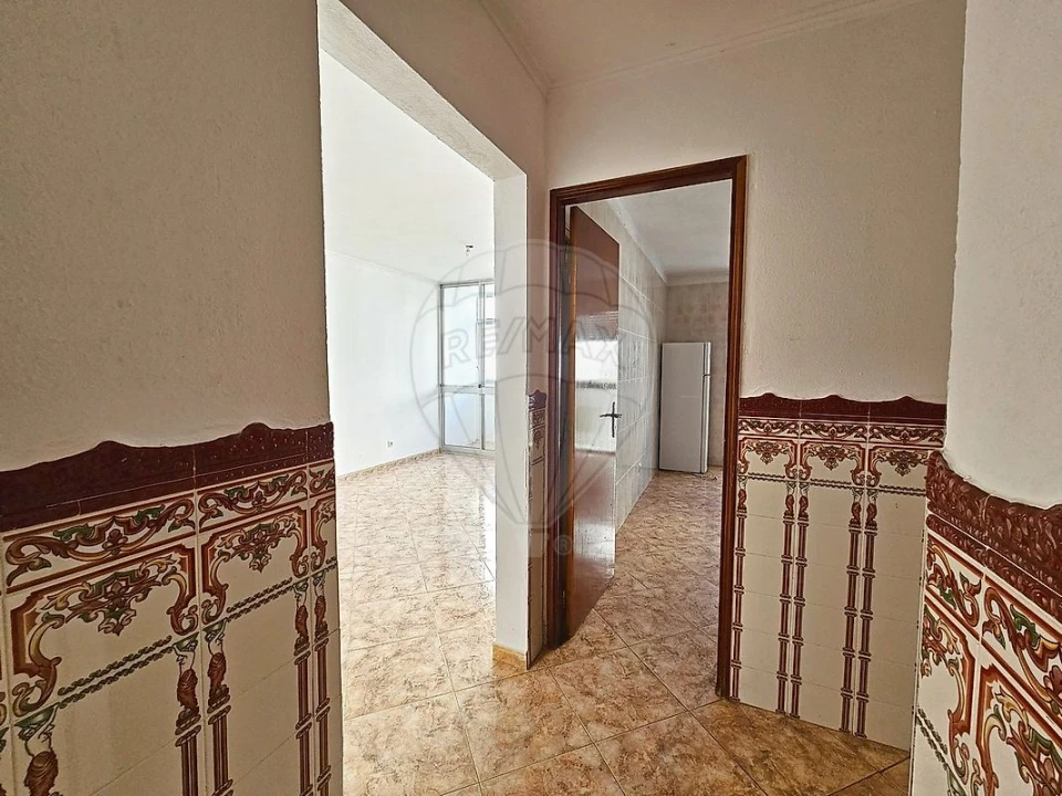 Apartamento T2 para Venda em Corroios Foto 4