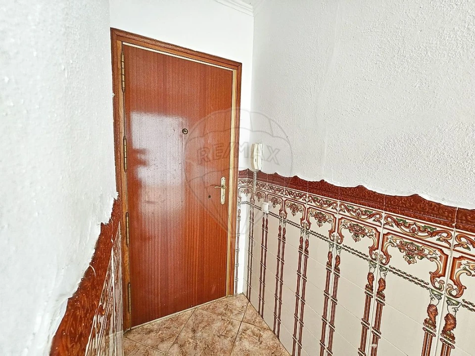 Apartamento T2 para Venda em Corroios Foto 1