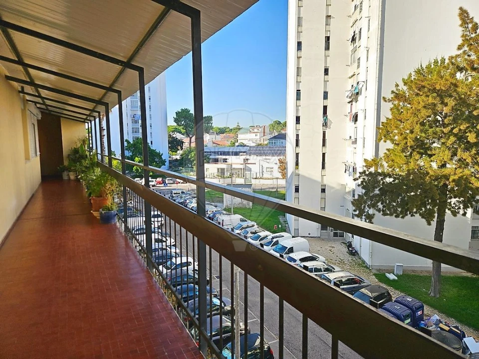 Apartamento T2 para Venda em Corroios Foto 18