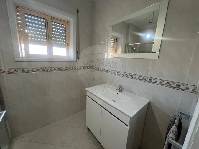 Apartamento T2 para Arrendamento em São Felix da Marinha Foto 12