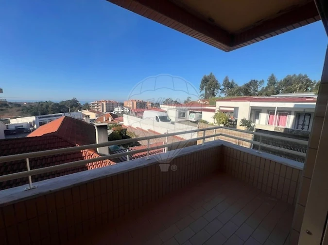 Apartamento T2 para Arrendamento em São Felix da Marinha Foto 8