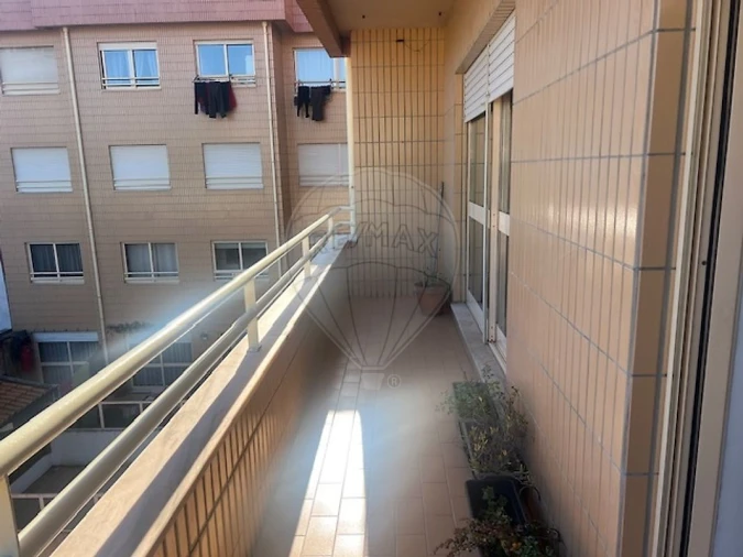 Apartamento T2 para Arrendamento em São Felix da Marinha Foto 14