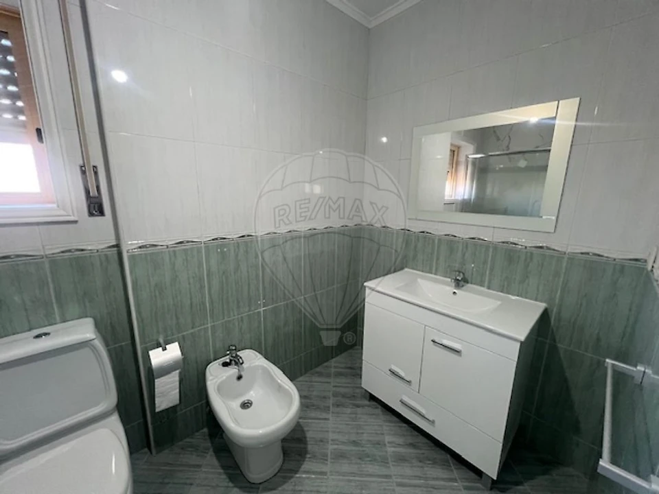 Apartamento T2 para Arrendamento em São Felix da Marinha Foto 11