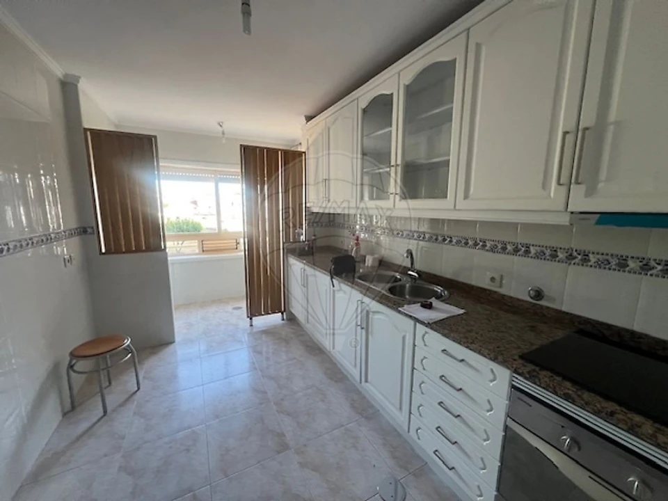 Apartamento T2 para Arrendamento em São Felix da Marinha Foto 5
