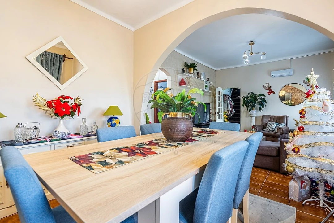 Moradia T2 para Venda em Azambuja Foto 4