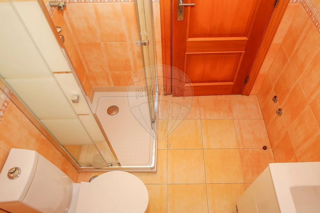 Moradia T3 para Venda em Aveiras de Cima Foto 7