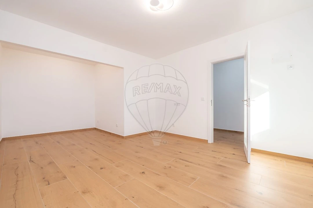 Moradia T3 para Venda em Vila Nova de Anços Foto 10