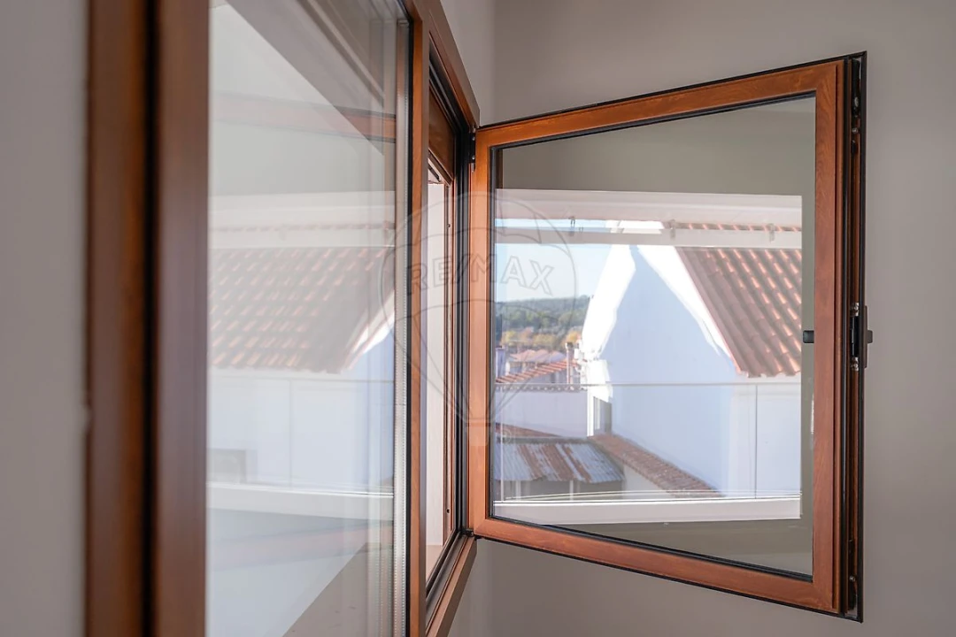 Moradia T3 para Venda em Vila Nova de Anços Foto 30