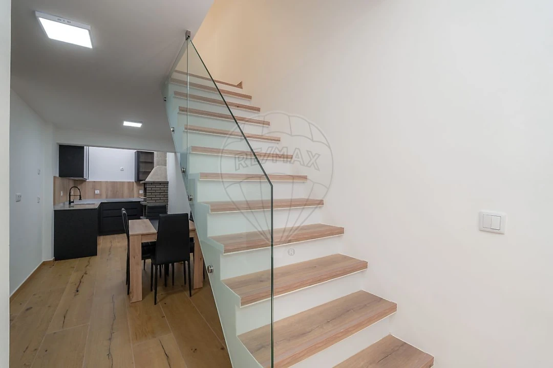 Moradia T3 para Venda em Vila Nova de Anços Foto 2