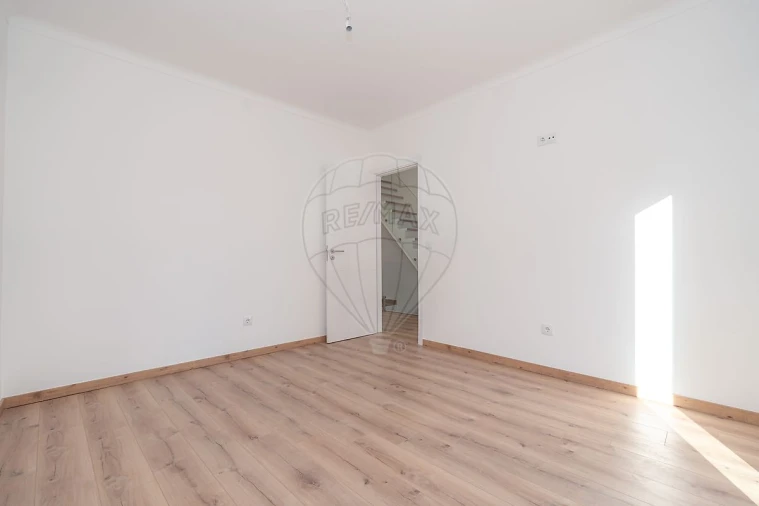 Moradia T3 para Venda em Vila Nova de Anços Foto 21