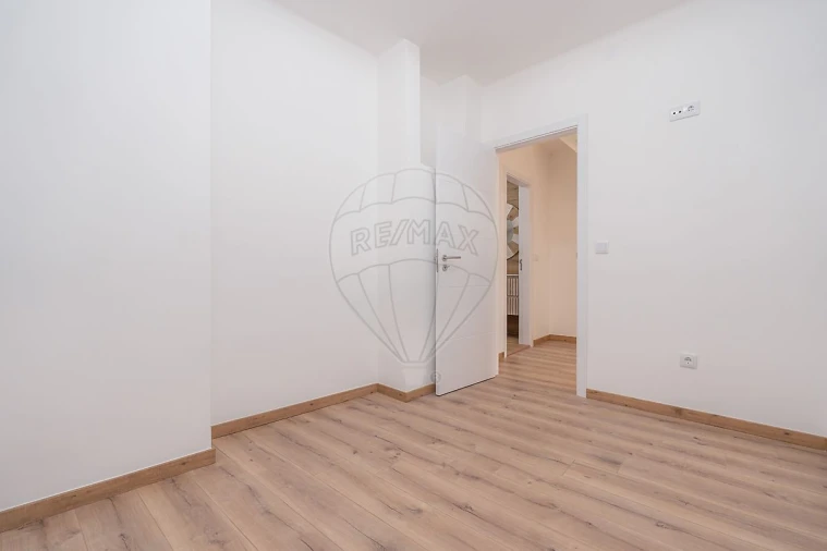 Moradia T3 para Venda em Vila Nova de Anços Foto 22