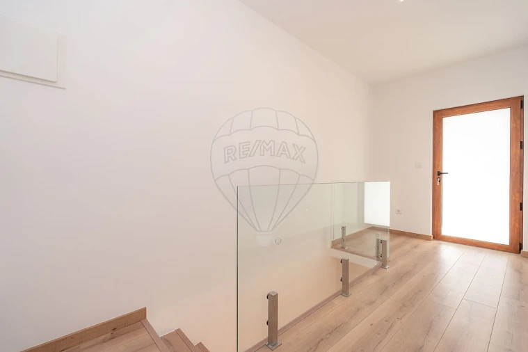 Moradia T3 para Venda em Vila Nova de Anços Foto 37