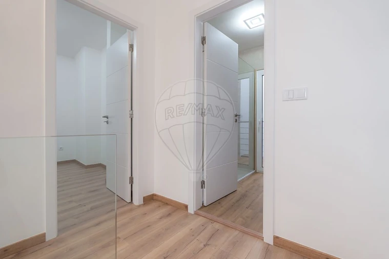 Moradia T3 para Venda em Vila Nova de Anços Foto 13