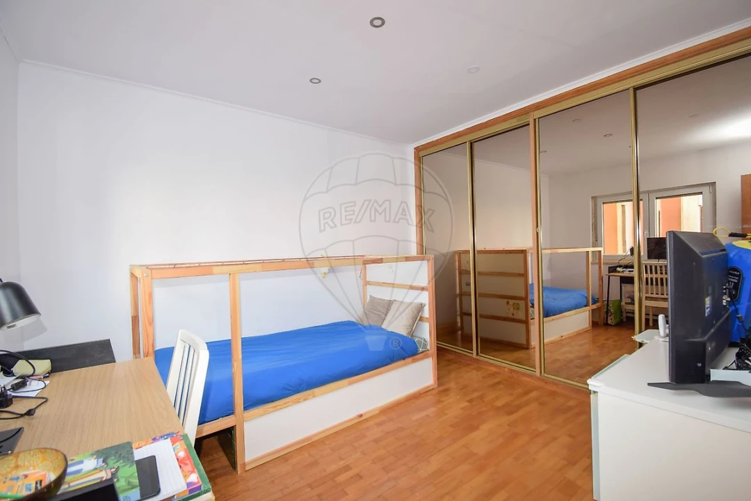 Apartamento T2 para Venda em Cacém e São Marcos Foto 13