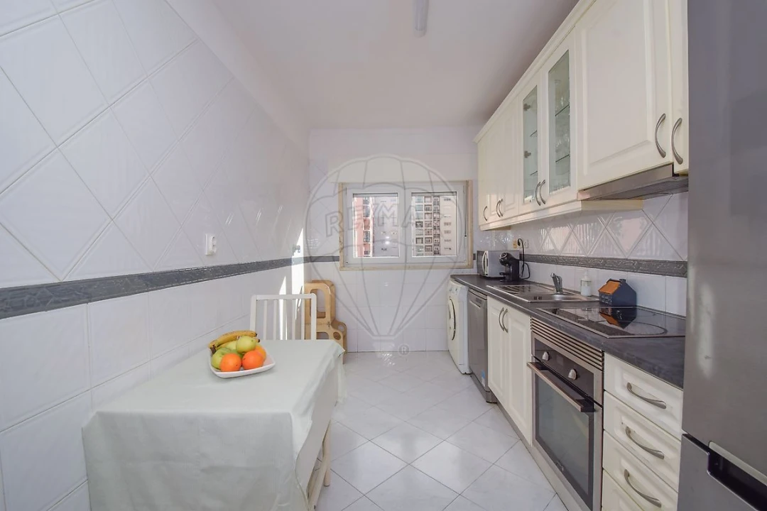 Apartamento T2 para Venda em Cacém e São Marcos Foto 7