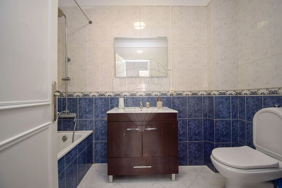 Apartamento T2 para Venda em Cacém e São Marcos Foto 10