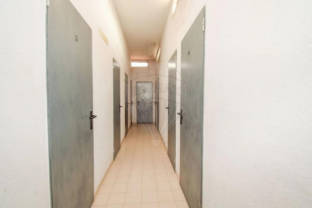 Apartamento T2 para Venda em Cacém e São Marcos Foto 16