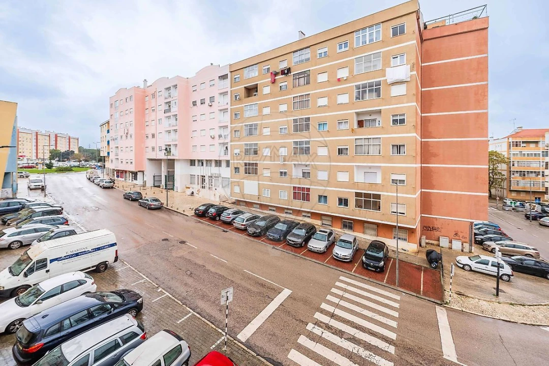 Apartamento T2 para Venda em Amora Foto 19