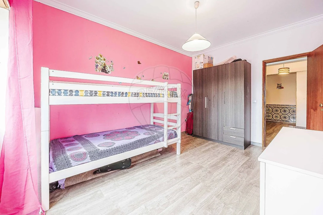 Apartamento T2 para Venda em Amora Foto 18