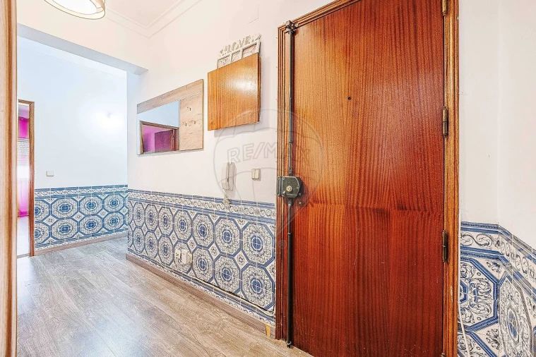 Apartamento T2 para Venda em Amora Foto 9