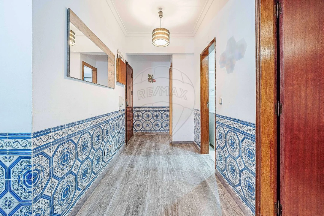 Apartamento T2 para Venda em Amora Foto 11