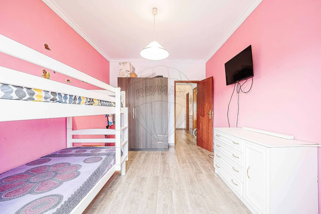 Apartamento T2 para Venda em Amora Foto 16