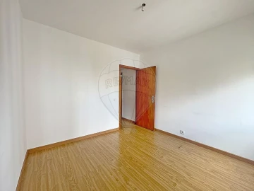 Apartamento T3 para Venda em Algueirão-Mem Martins