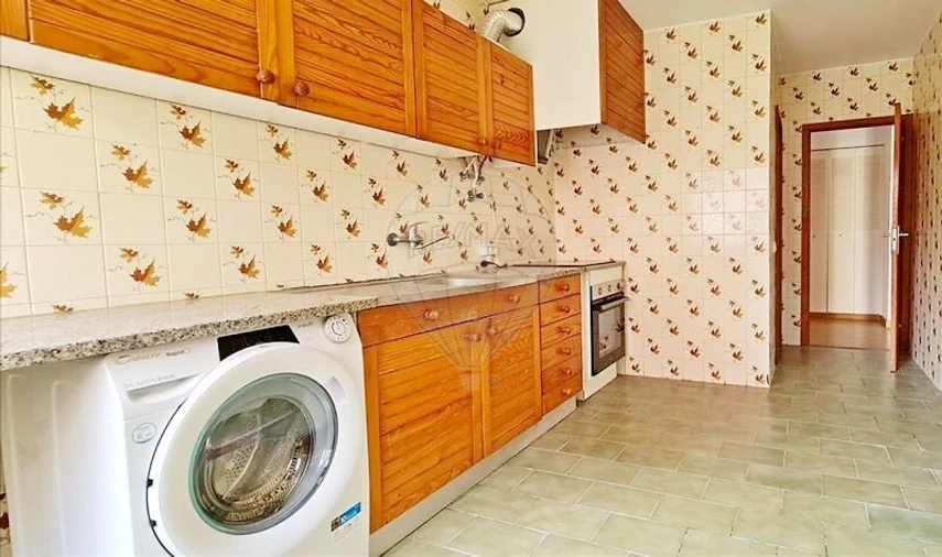 Apartamento T3 para Venda em Algueirão-Mem Martins Foto 2