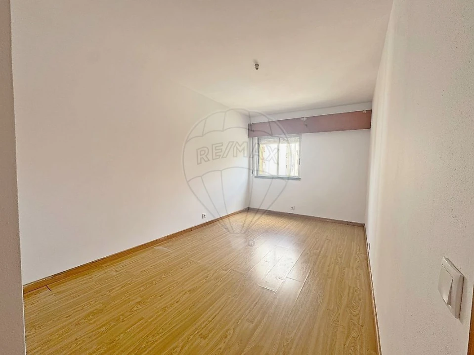 Apartamento T3 para Venda em Algueirão-Mem Martins Foto 20