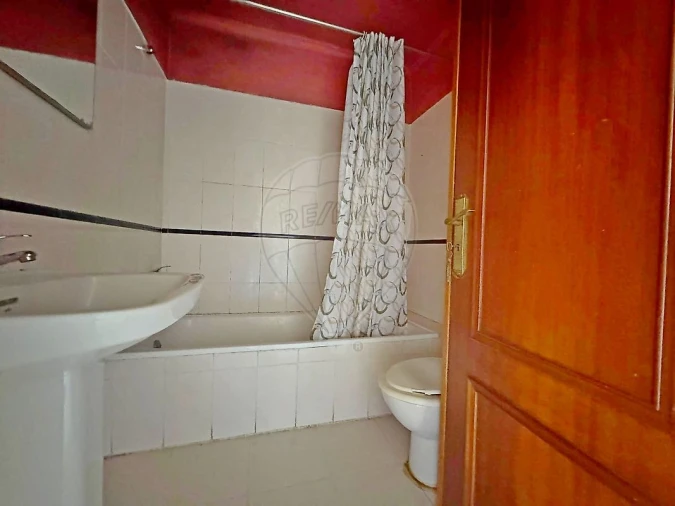 Apartamento T3 para Venda em Rio de Mouro Foto 22
