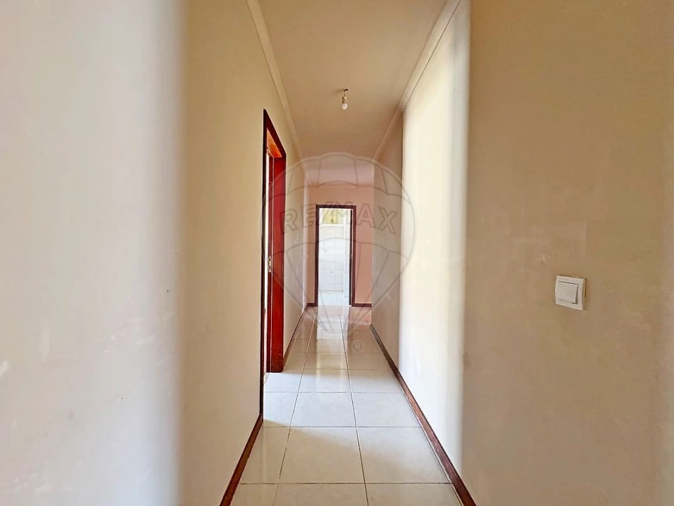 Apartamento T3 para Venda em Rio de Mouro Foto 25