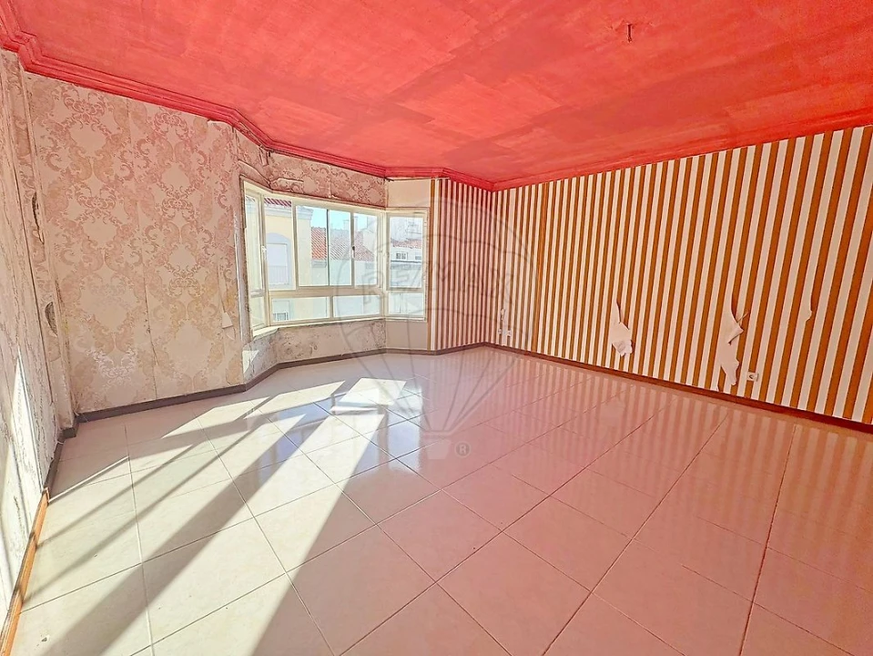Apartamento T3 para Venda em Rio de Mouro Foto 16