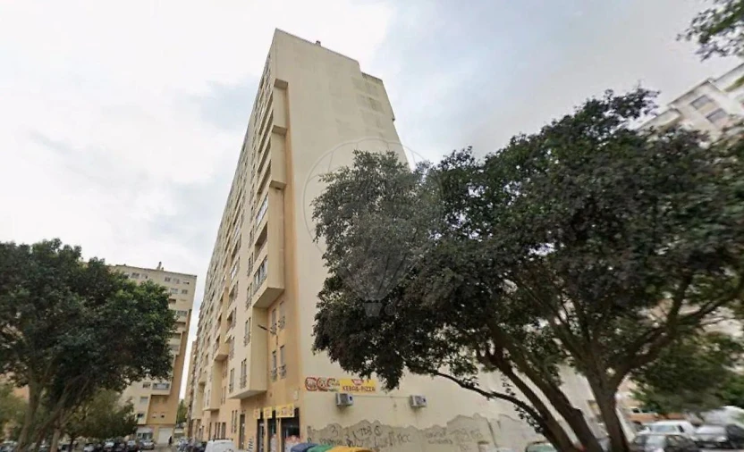 Apartamento T3 para Venda em Carregado e Cadafais