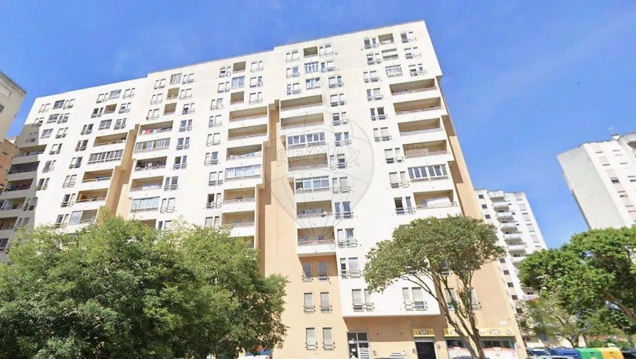 Apartamento T3 para Venda em Carregado e Cadafais Foto 3