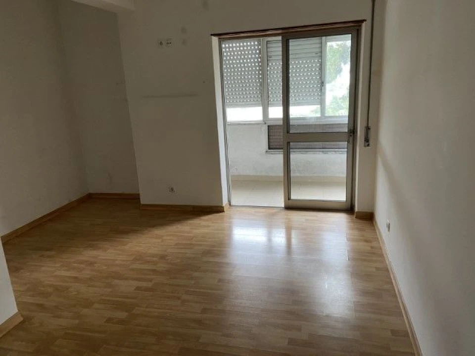 Apartamento T3 para Venda em Almada, Cova da Piedade, Pragal e Cacilhas Foto 7