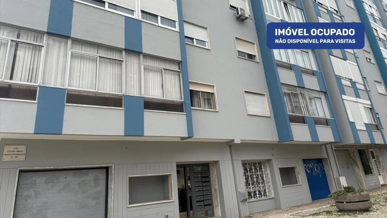 Apartamento T3 para Venda em Almada, Cova da Piedade, Pragal e Cacilhas Foto 1